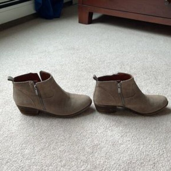 Lucky 🍀 Brand Tan Ankle Booties, Womens Size 8.5 - Picture 3 of 5